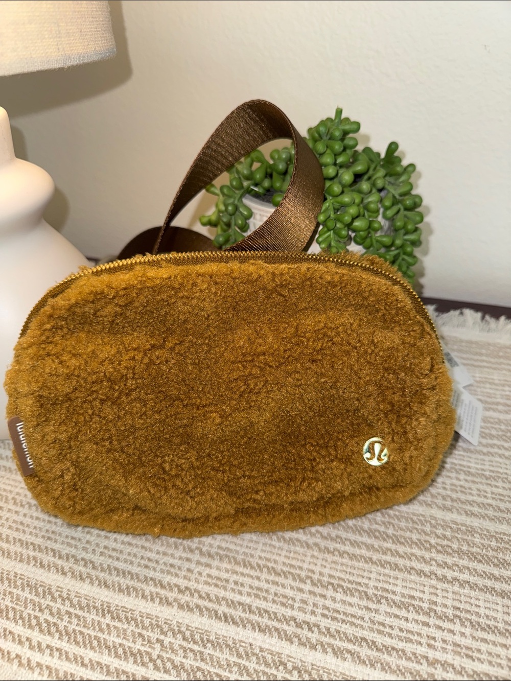Lululemon Everywhere Fleece Belt Bag NWT